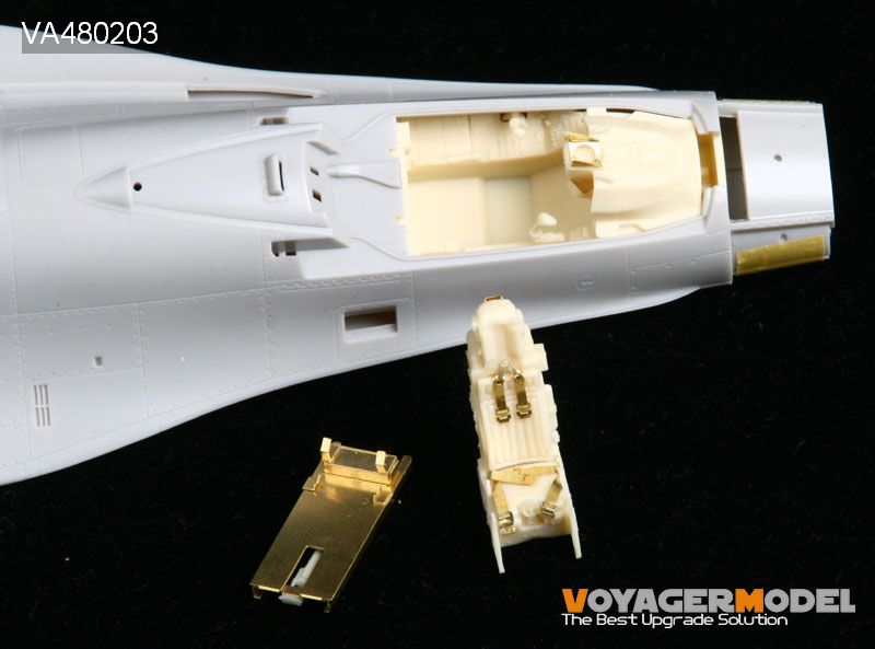 VA480203_03