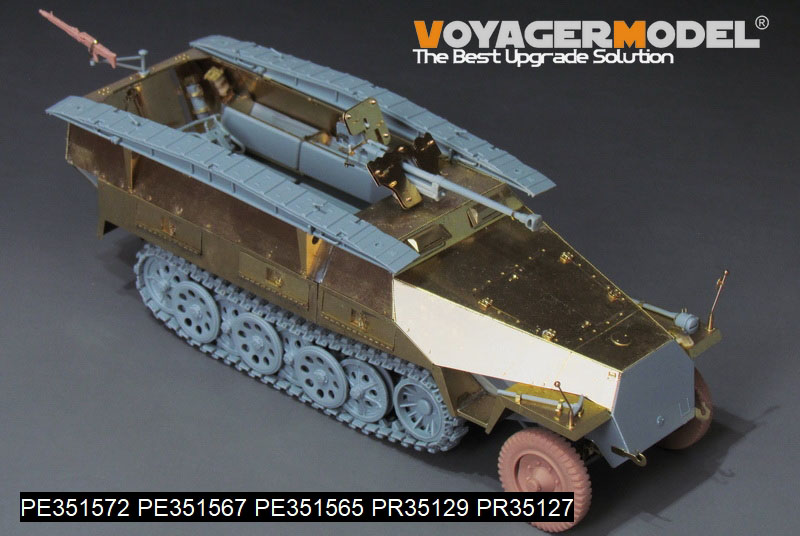 WWII German Sd.Kfz.251/7 Ausf.D Pionerpanzerwagon mit sPzB 41 Anti